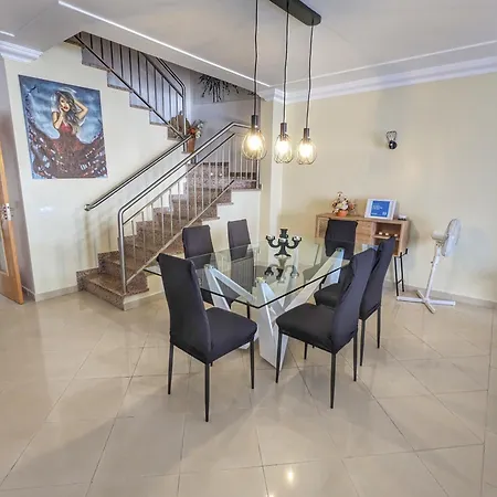 Farm Village- Townhouse 2 Mins From Old Town Albufeira Exterior photo