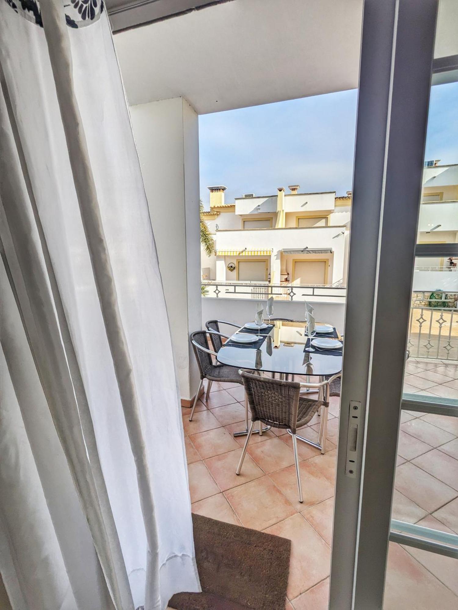 Ferienhaus Farm Village- Townhouse 2 Mins From Old Town Albufeira Albufeira