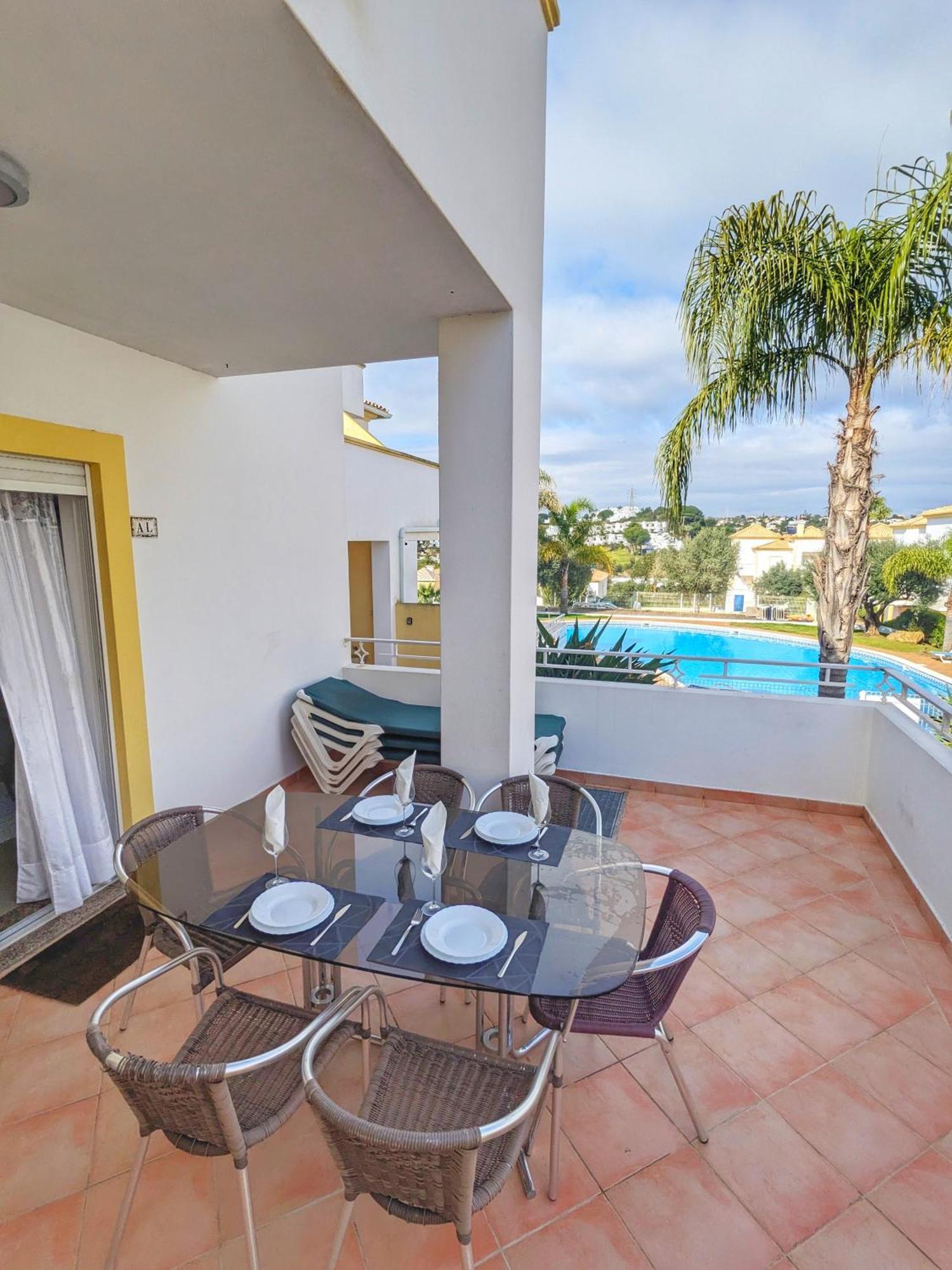 Ferienhaus Farm Village- Townhouse 2 Mins From Old Town Albufeira
